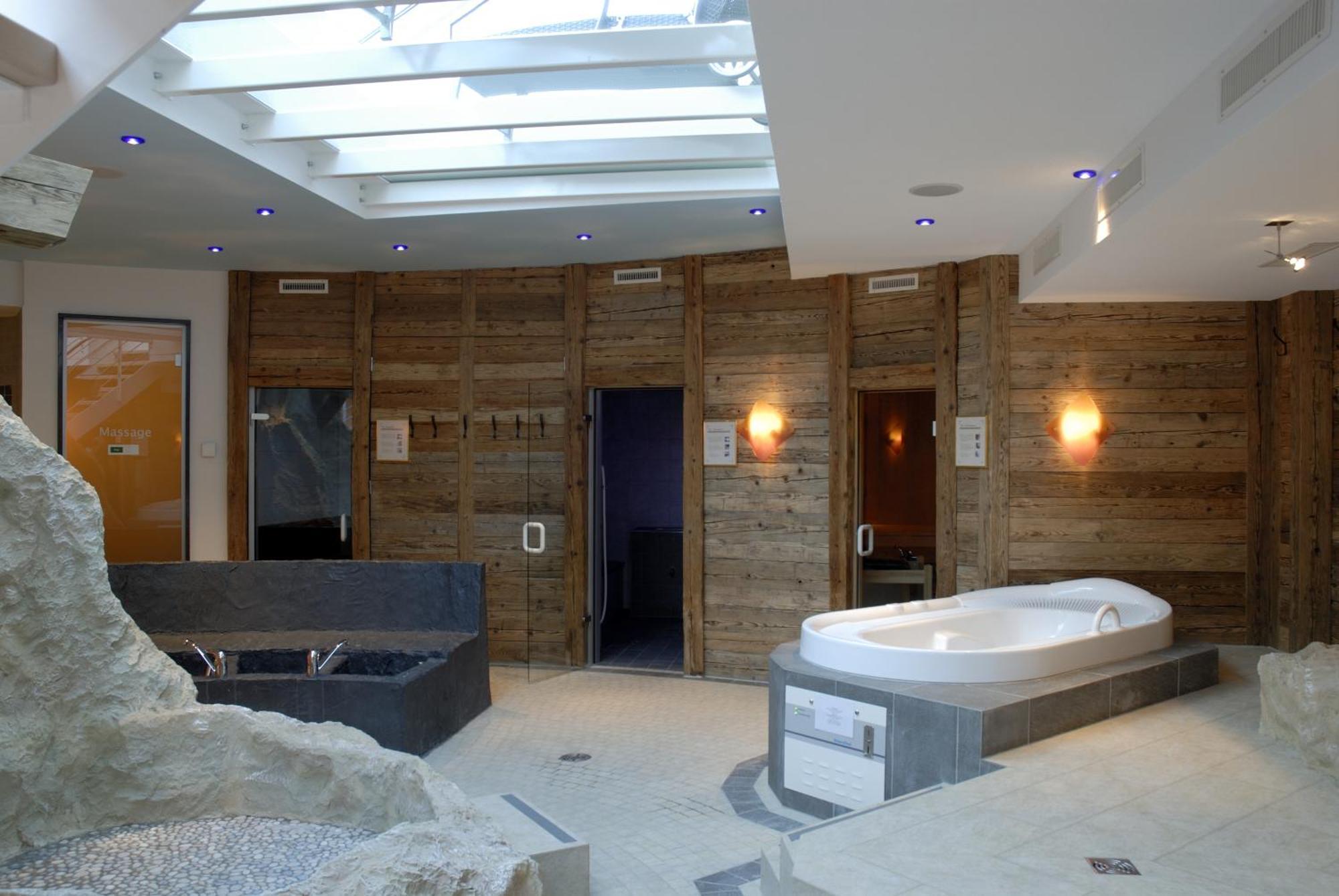 Saaserhof Apartments Екстериор снимка